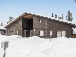 Holiday Home Karhunvartijan kartano b3